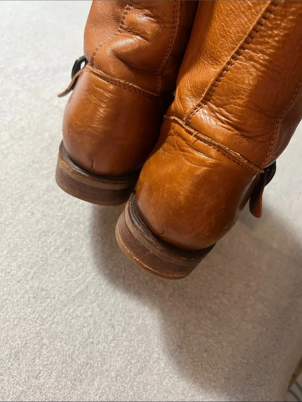 Frye premium cognac